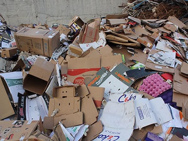 Ankara koli karton alımı dağınık karton yığını